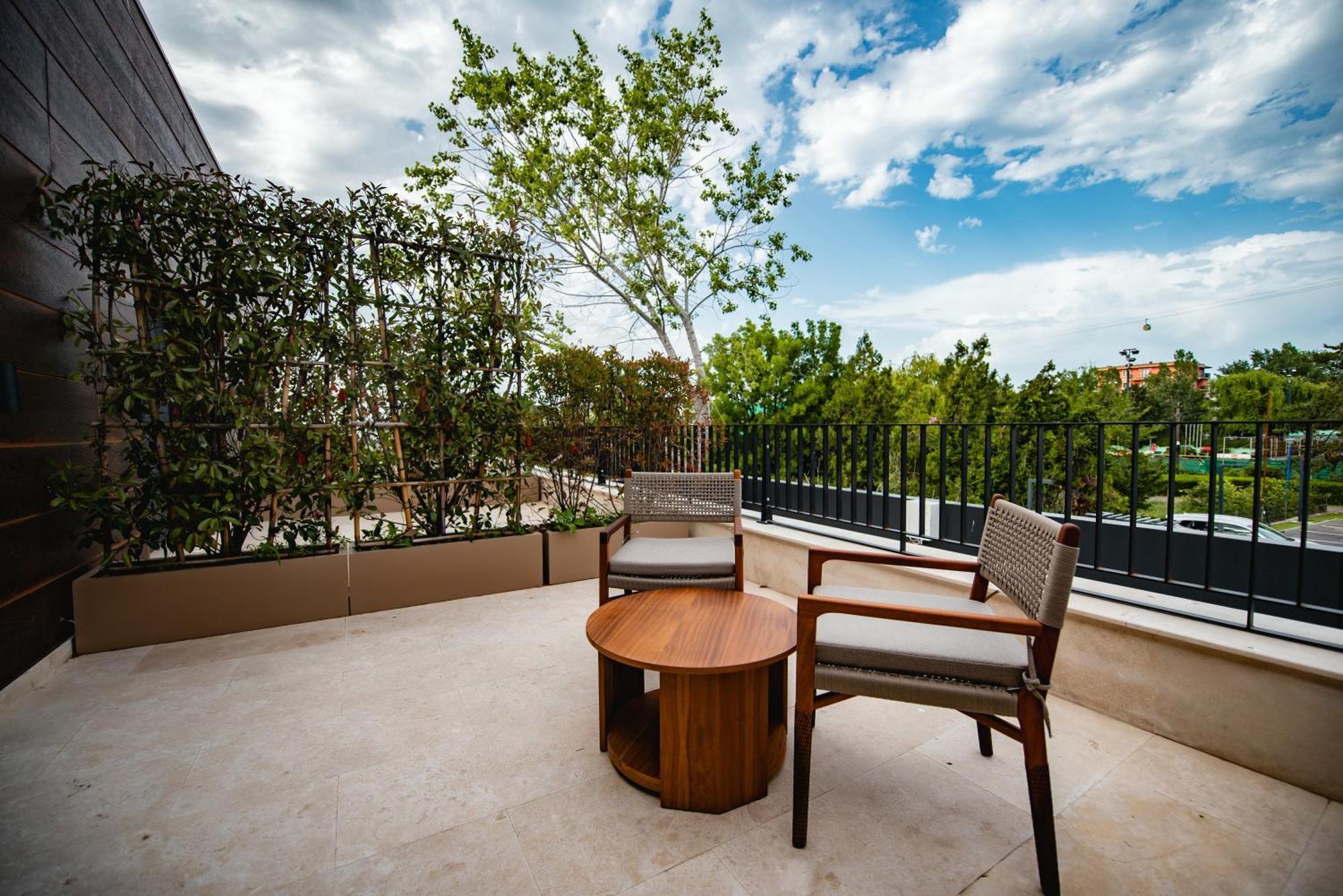 Belinda Hotel Mamaia Adults Only Экстерьер фото