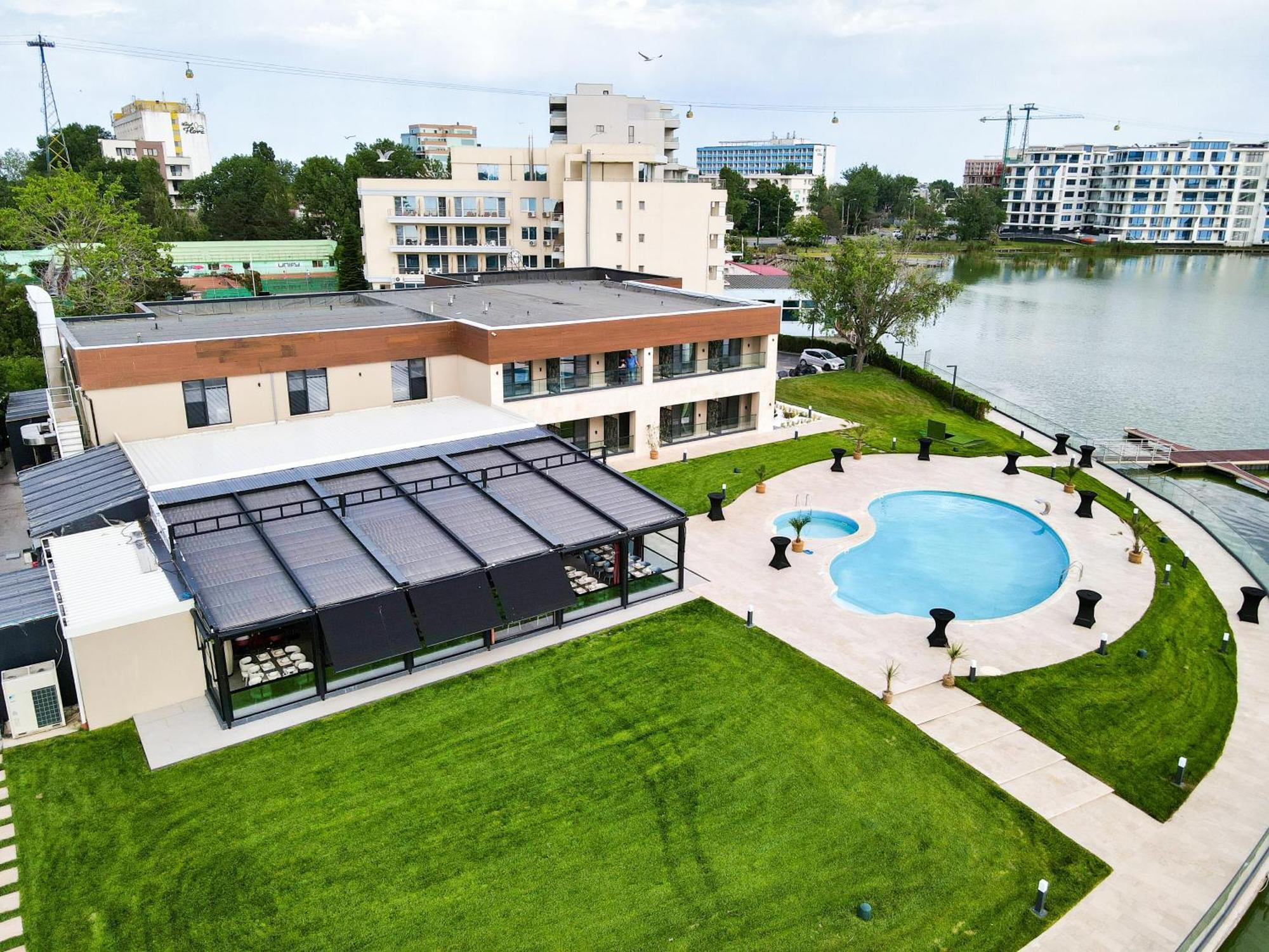 Belinda Hotel Mamaia Adults Only Экстерьер фото