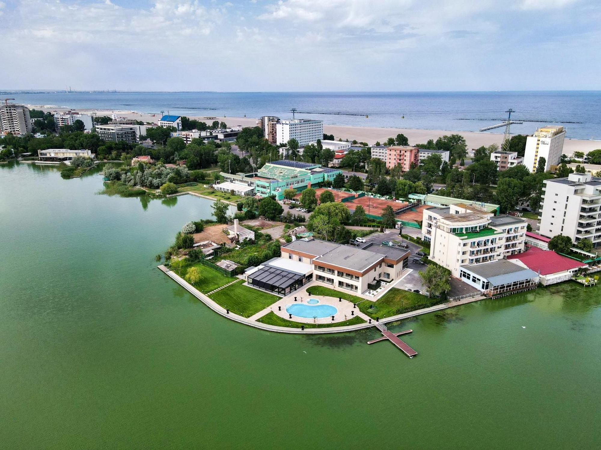 Belinda Hotel Mamaia Adults Only Экстерьер фото