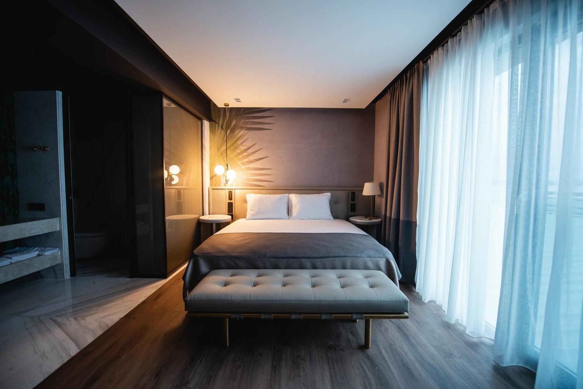 Belinda Hotel Mamaia Adults Only Экстерьер фото