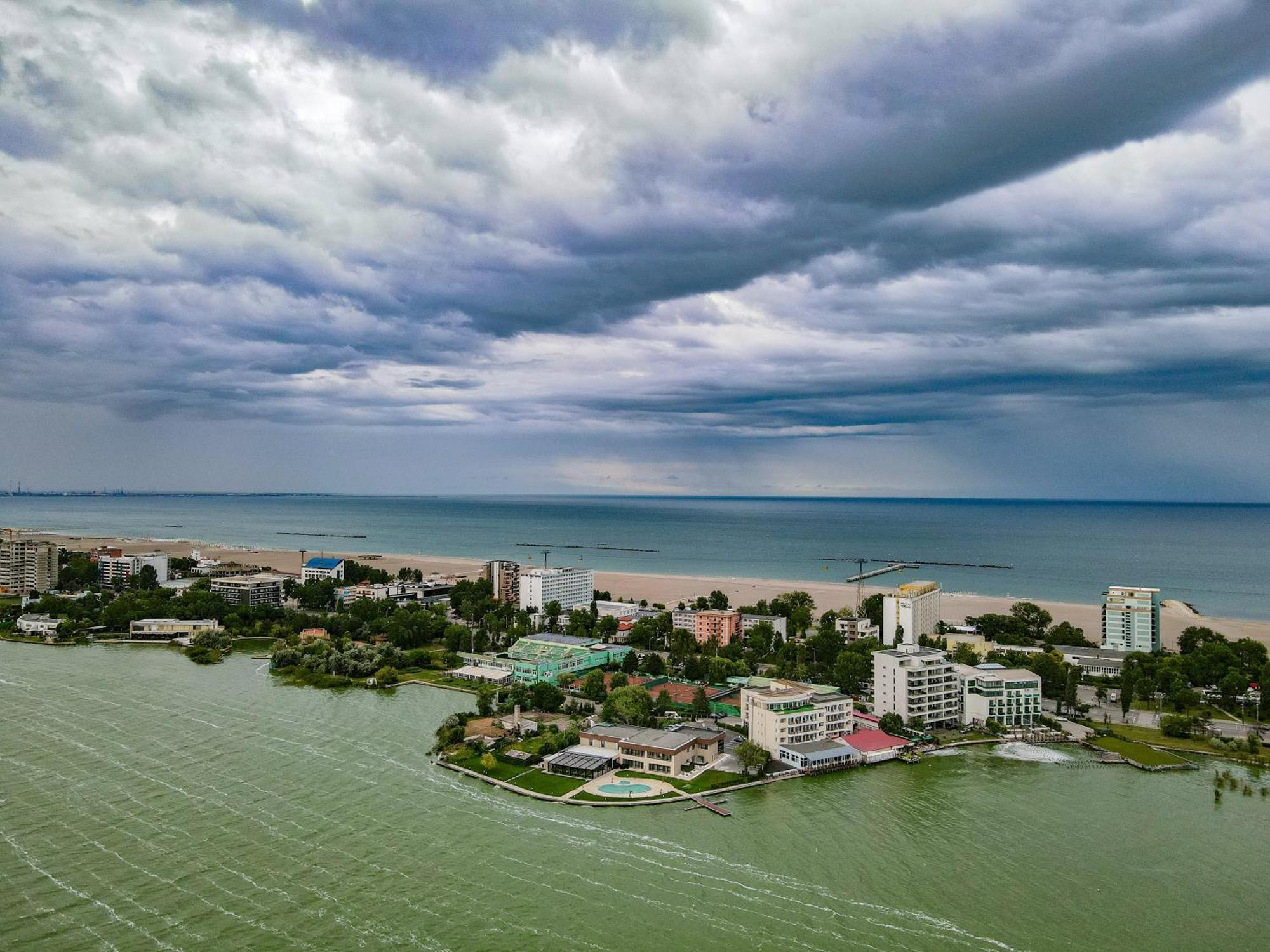 Belinda Hotel Mamaia Adults Only Экстерьер фото